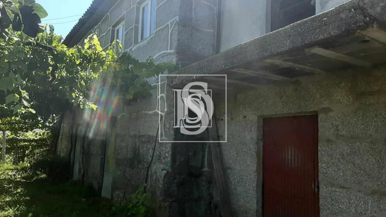 Quinta T3 para Venda em Telões Foto 12