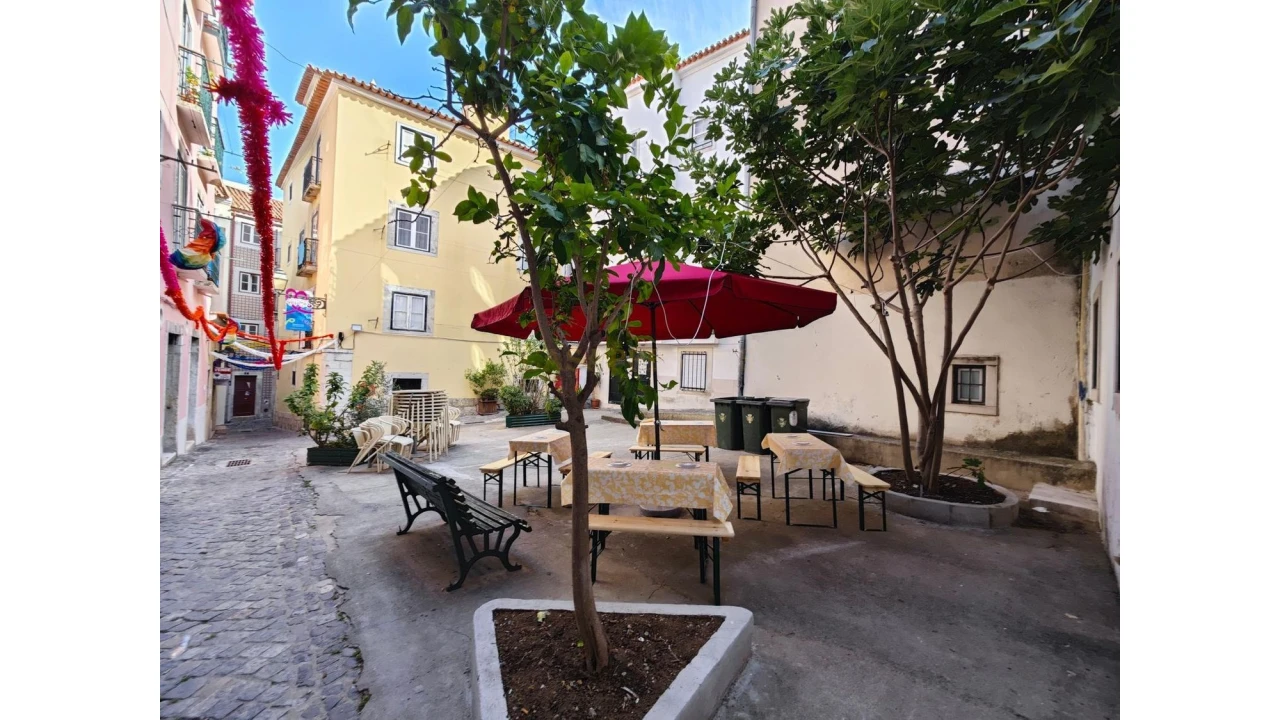 Negócio para Venda em Santa Maria Maior Foto 22