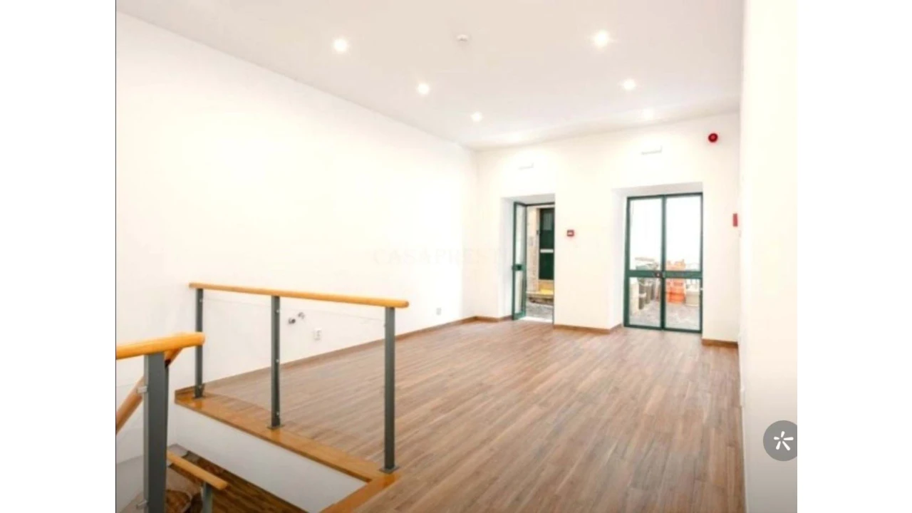 Negócio para Venda em Santa Maria Maior Foto 13