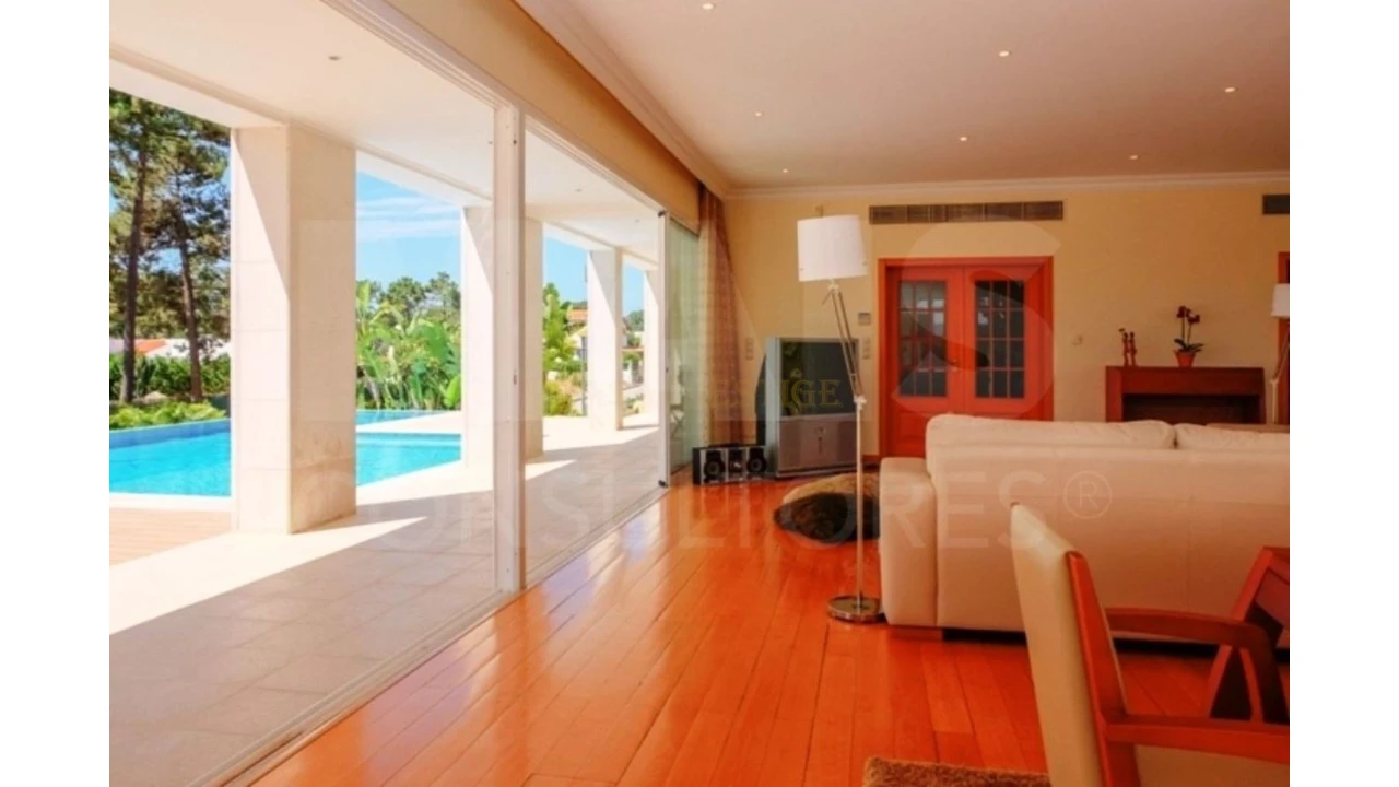 Moradia T5 para Venda em Sesimbra (Castelo) Foto 2