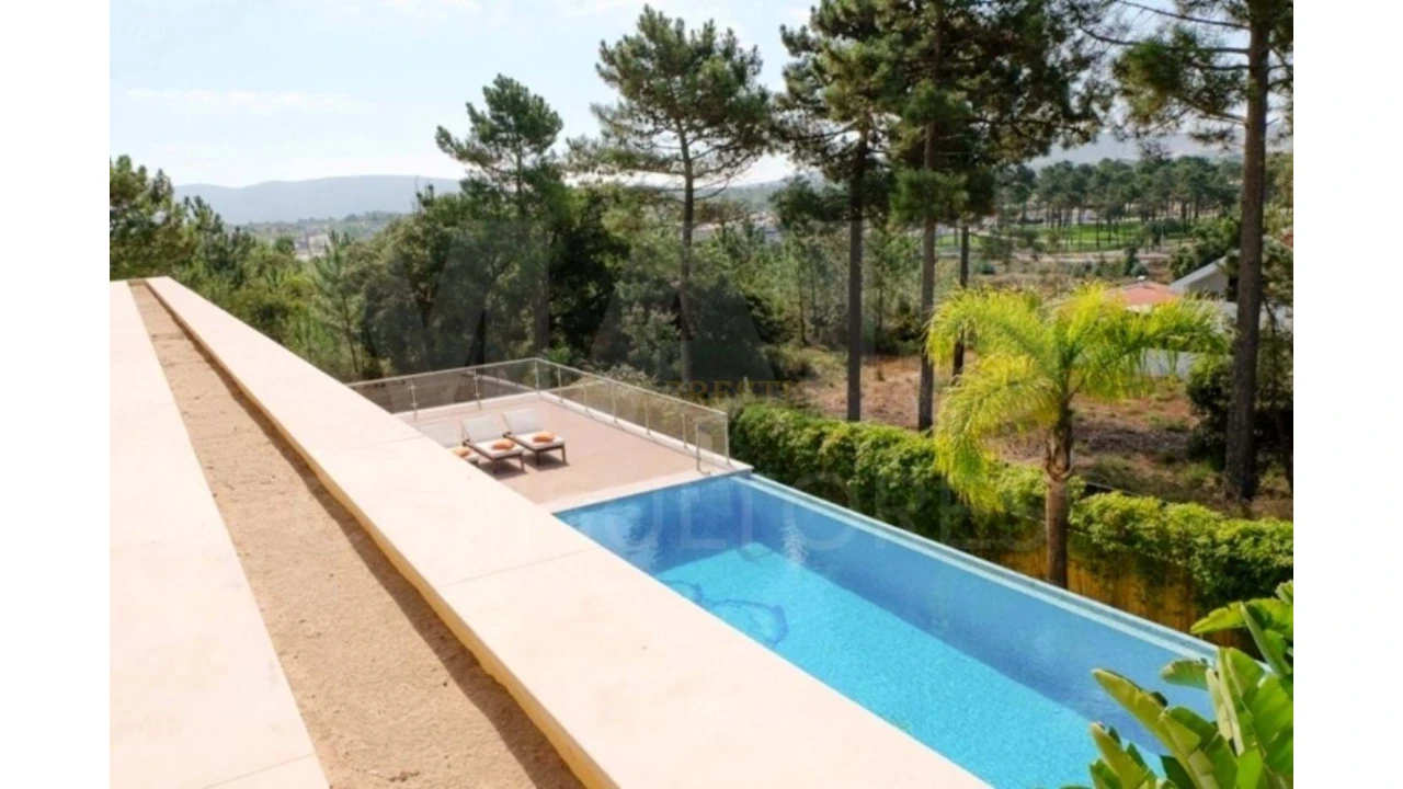 Moradia T5 para Venda em Sesimbra (Castelo) Foto 3