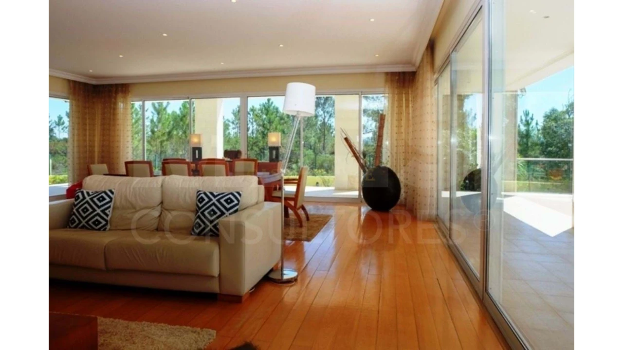 Moradia T5 para Venda em Sesimbra (Castelo) Foto 4