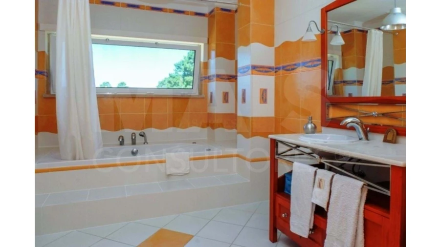 Moradia T5 para Venda em Sesimbra (Castelo) Foto 22