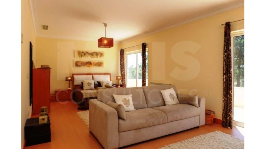 Moradia T5 para Venda em Sesimbra (Castelo) Foto 30