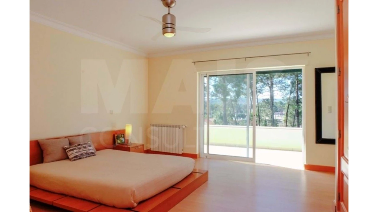 Moradia T5 para Venda em Sesimbra (Castelo) Foto 8