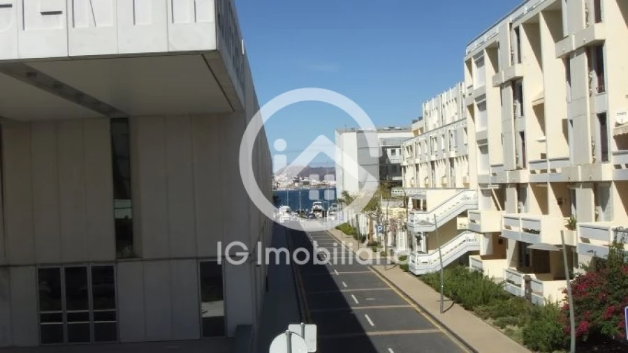 Apartamento T1 para Venda em Carvalhal Foto 5