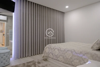 Moradia T4 para Venda em Charneca de Caparica e Sobreda