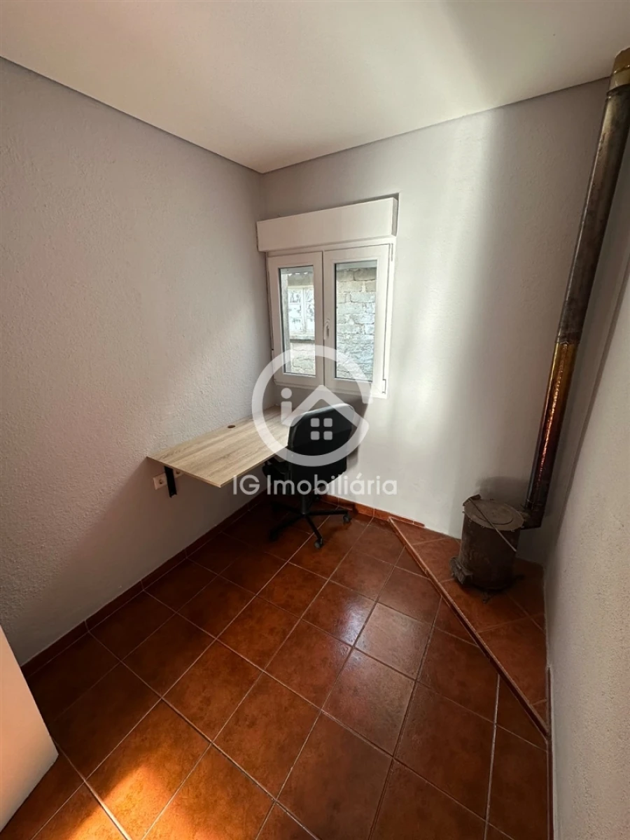 Moradia T3 para Venda em Aldeia de São Francisco de Assis Foto 11