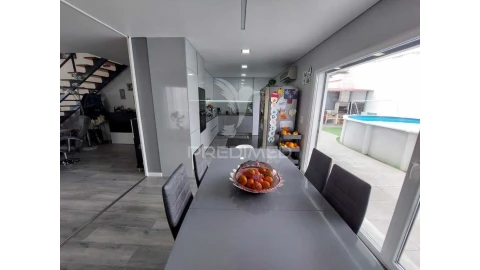 Moradia T4 para Venda em Quinta do Conde