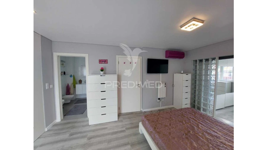 Moradia T4 para Venda em Quinta do Conde Foto 18
