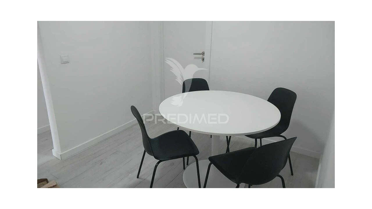 Moradia T9 para Venda em Ajuda Foto 11