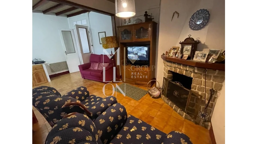 Moradia T5 para Venda em Ervedal e Vila Franca da Beira Foto 6