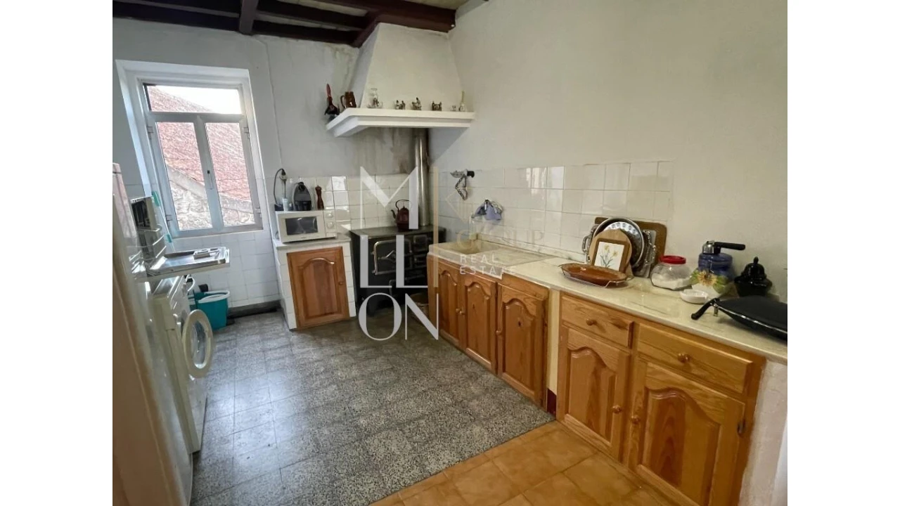 Moradia T5 para Venda em Ervedal e Vila Franca da Beira Foto 3