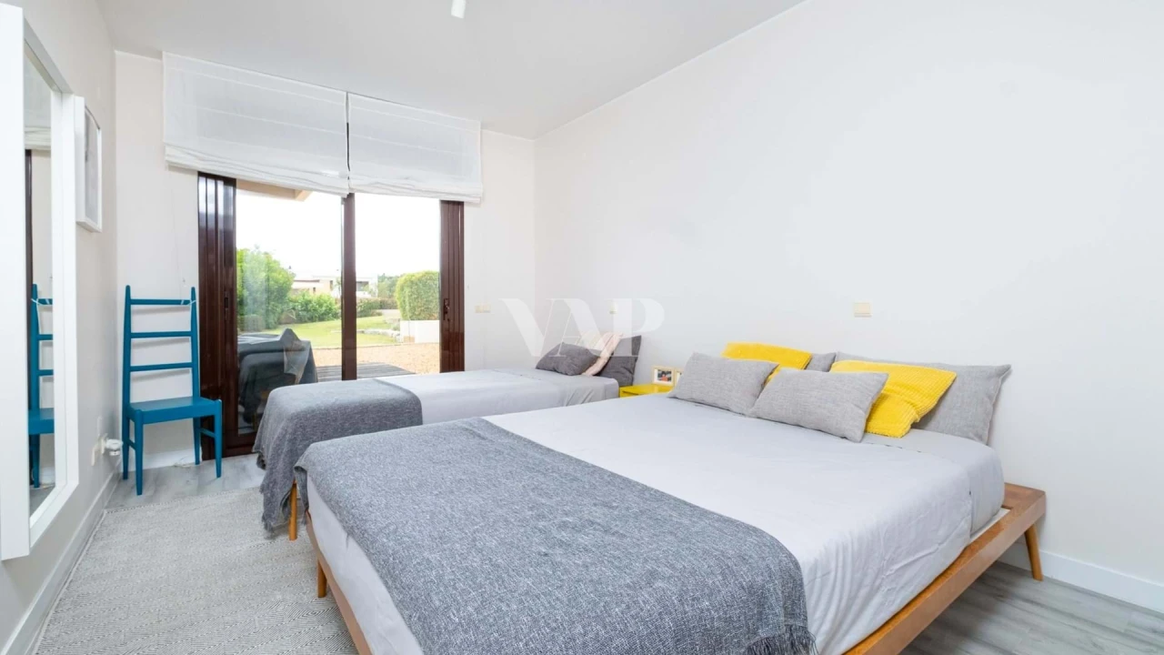 Apartamento T3 para Venda em Quarteira Foto 11