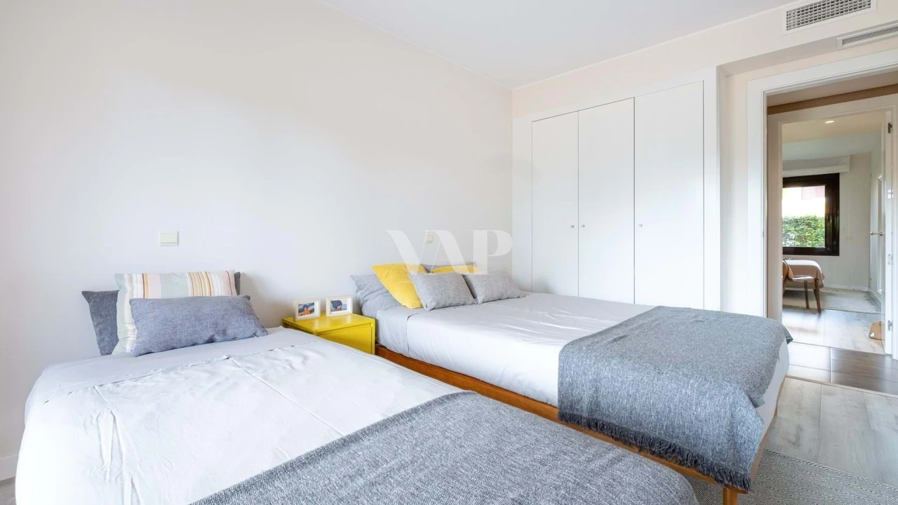 Apartamento T3 para Venda em Quarteira Foto 12