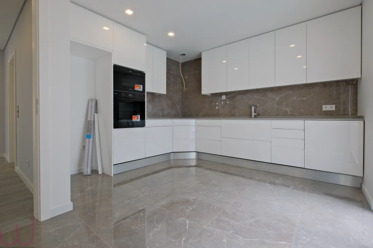 Moradia T3 para Venda em Pontinha e Famões Foto 6