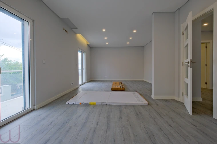 Moradia T3 para Venda em Pontinha e Famões Foto 5