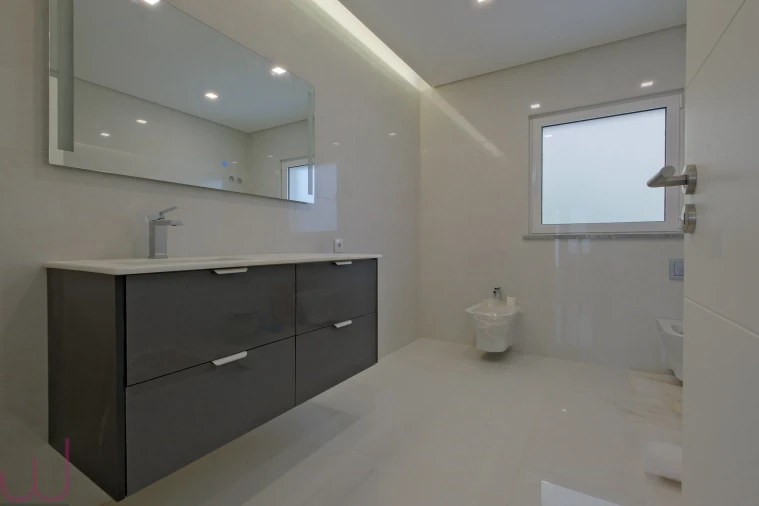 Moradia T3 para Venda em Pontinha e Famões Foto 7