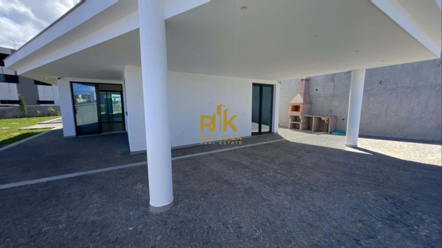 Moradia T3 para Venda em Agua de Pena Foto 28