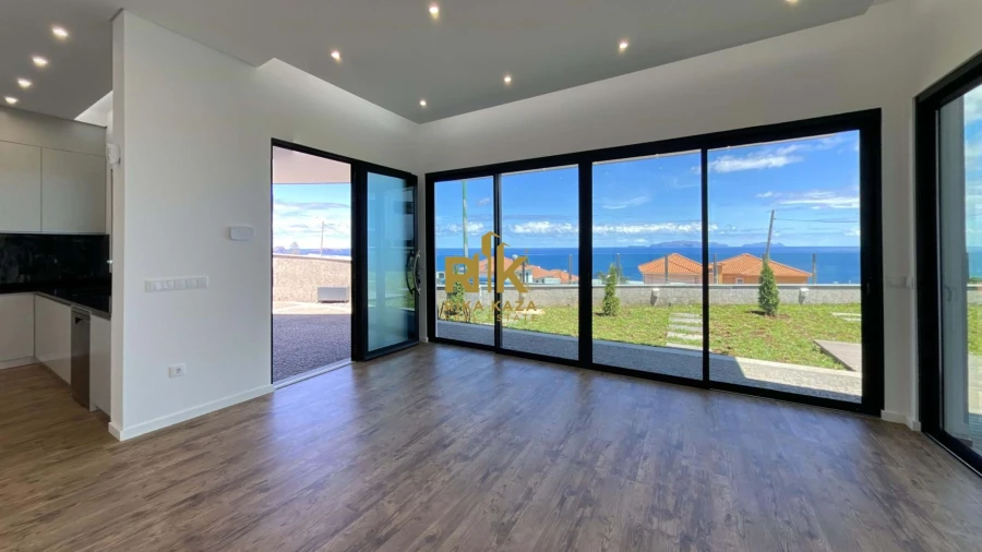 Moradia T3 para Venda em Agua de Pena Foto 6