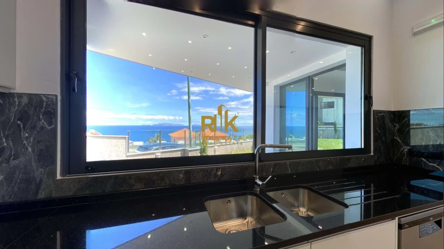 Moradia T3 para Venda em Agua de Pena Foto 4