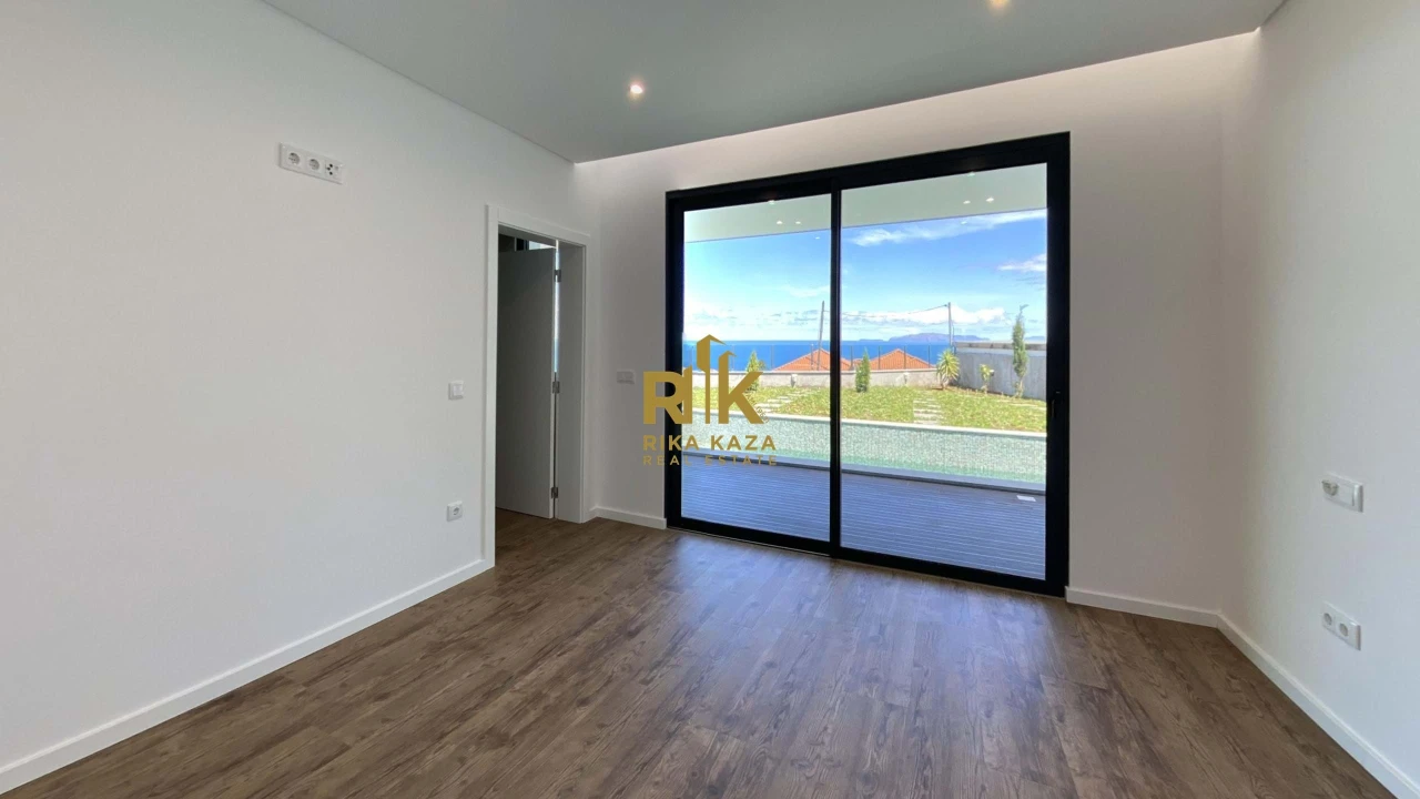 Moradia T3 para Venda em Agua de Pena Foto 17