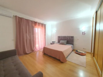 Moradia T4 para Venda em Silves