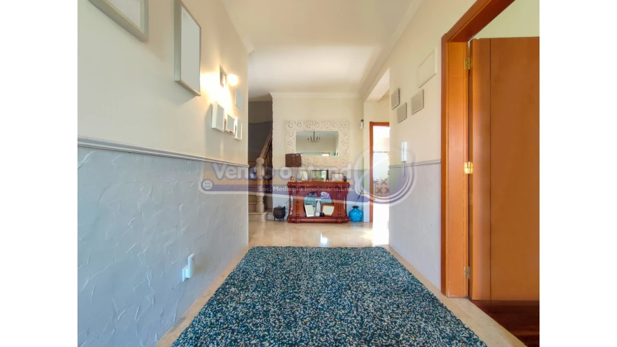 Moradia T3 para Venda em Póvoa de Santa Iria e Forte da Casa Foto 4