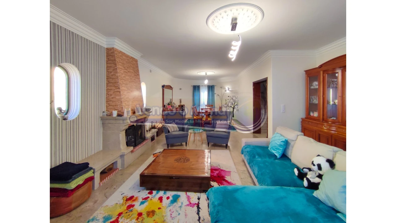 Moradia T3 para Venda em Póvoa de Santa Iria e Forte da Casa Foto 9