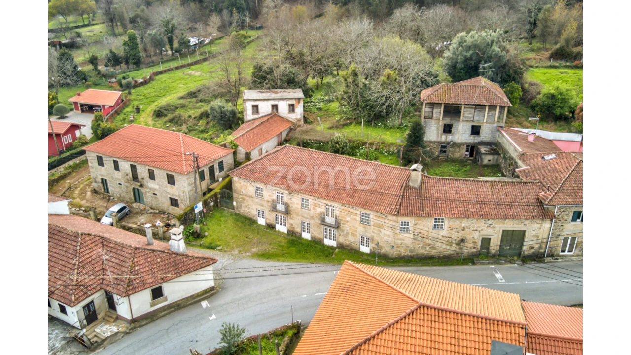 Moradia T4 para Venda em Ribeira do Neiva Foto 2