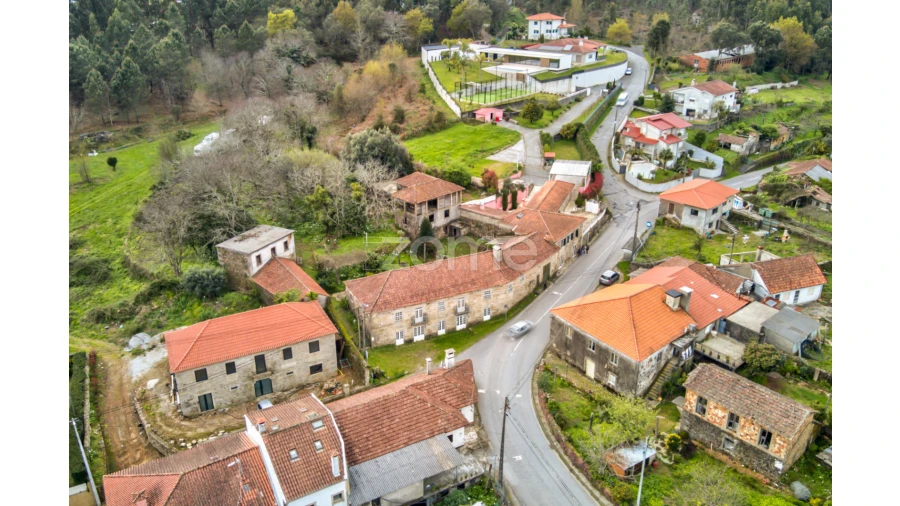 Moradia T4 para Venda em Ribeira do Neiva Foto 6