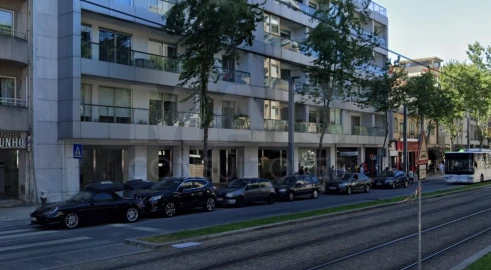 Loja para Venda em Santa Marinha e São Pedro da Afurada