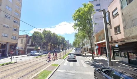 Loja para Venda em Santa Marinha e São Pedro da Afurada