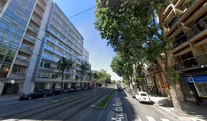 Loja para Venda em Santa Marinha e São Pedro da Afurada Foto 3