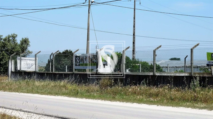 Terreno para Venda em Sarilhos Grandes Foto 7