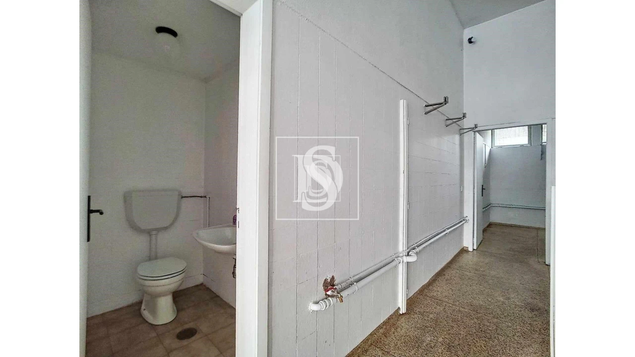 Negócio para Venda em Ermesinde Foto 4