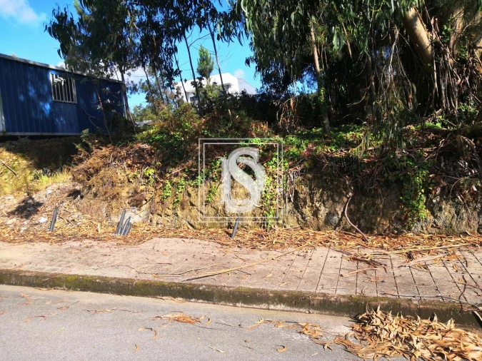 Terreno para Venda em Alfena Foto 2