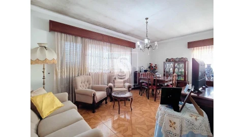 Moradia T3 para Venda em Aguas Santas