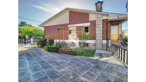 Moradia T3 para Venda em Aguas Santas