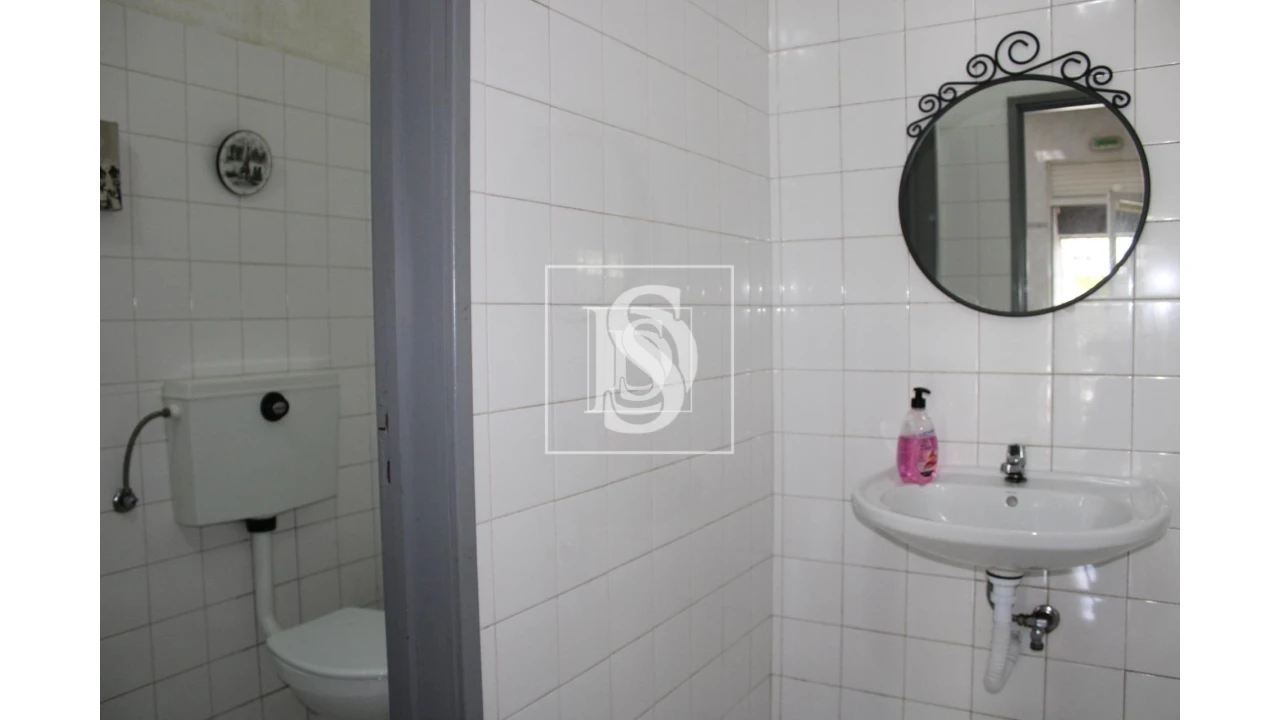 Negócio para Venda em Gondomar (São Cosme), Valbom e Jovim Foto 4