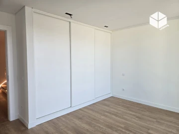 Moradia T5 para Venda em Buarcos