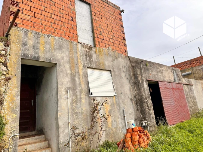 Moradia T3 para Venda em Vinha da Rainha Foto 16