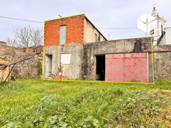 Moradia T3 para Venda em Vinha da Rainha Foto 4