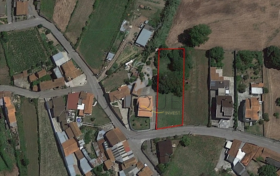 Terreno para Venda em Salreu Foto 1