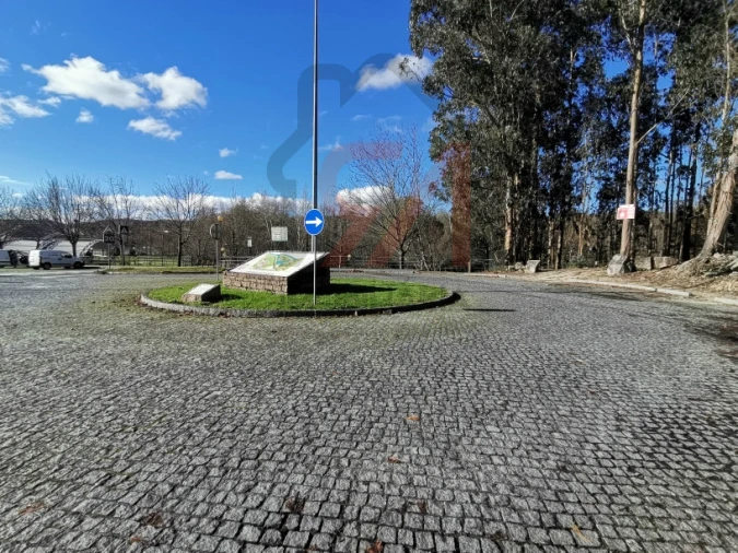 Terreno para Venda em Meixomil Foto 5