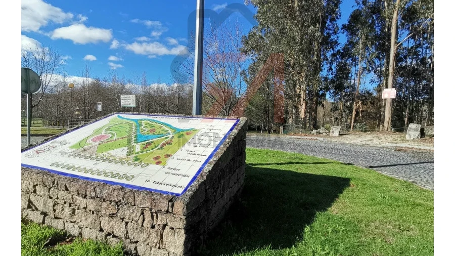 Terreno para Venda em Meixomil