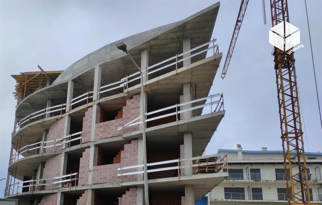 Apartamento T3 para Venda em São Pedro Foto 1