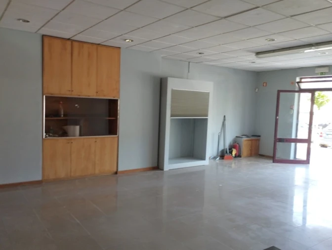 Loja para Venda em São Mamede de Infesta e Senhora da Hora Foto 4