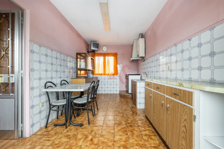 Moradia T6 para Venda em Arosa e Castelões Foto 7