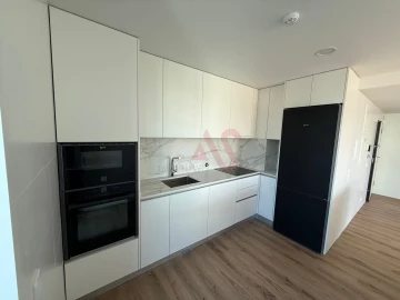Apartamento T4 para Venda em Glória e Vera Cruz